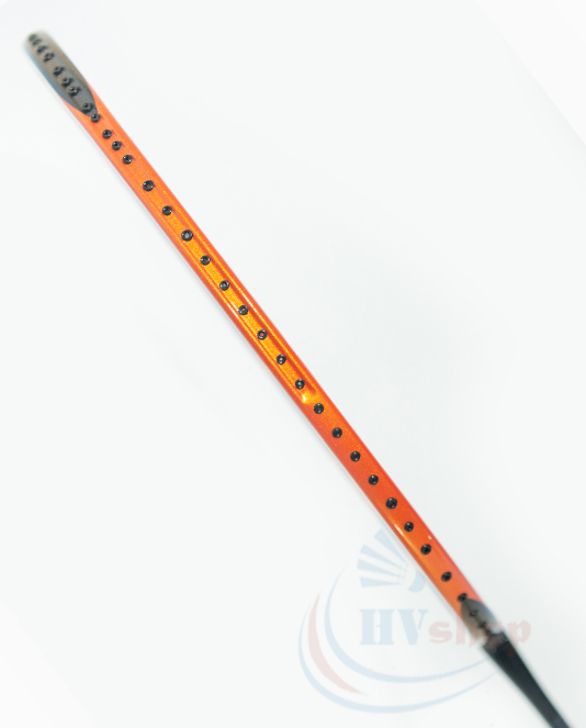 Vợt cầu lông Yonex Astrox 99 - Lỗ gen vợt