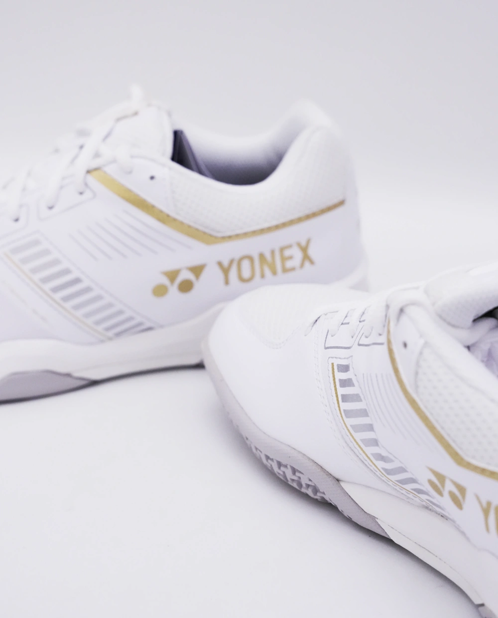 Yonex Strider Flow Trắng Vàng